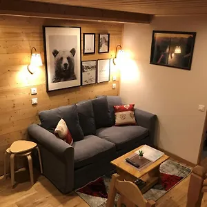https://la-grande-ourse-les-allues.hotels-rhonealpes.com